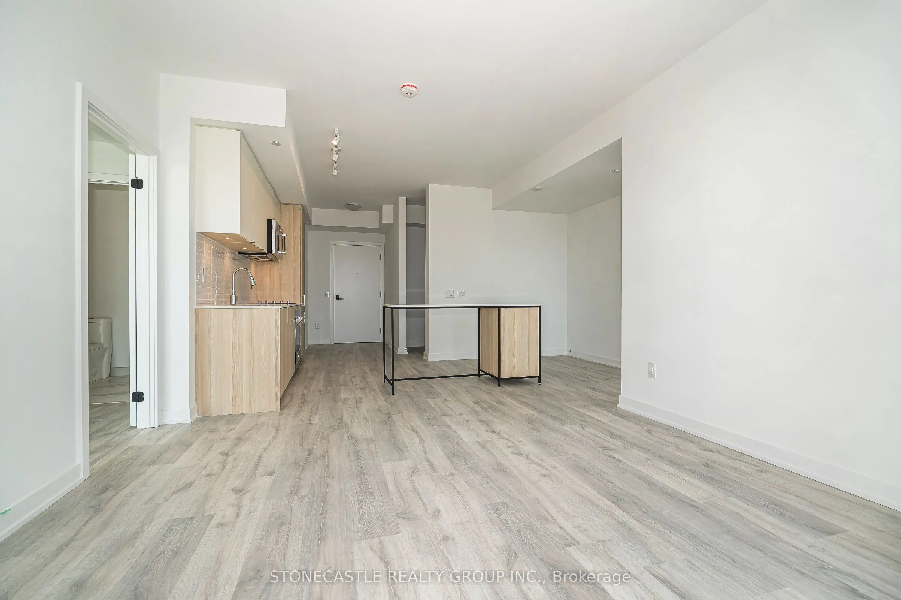 220 Missinnihe Way, #906