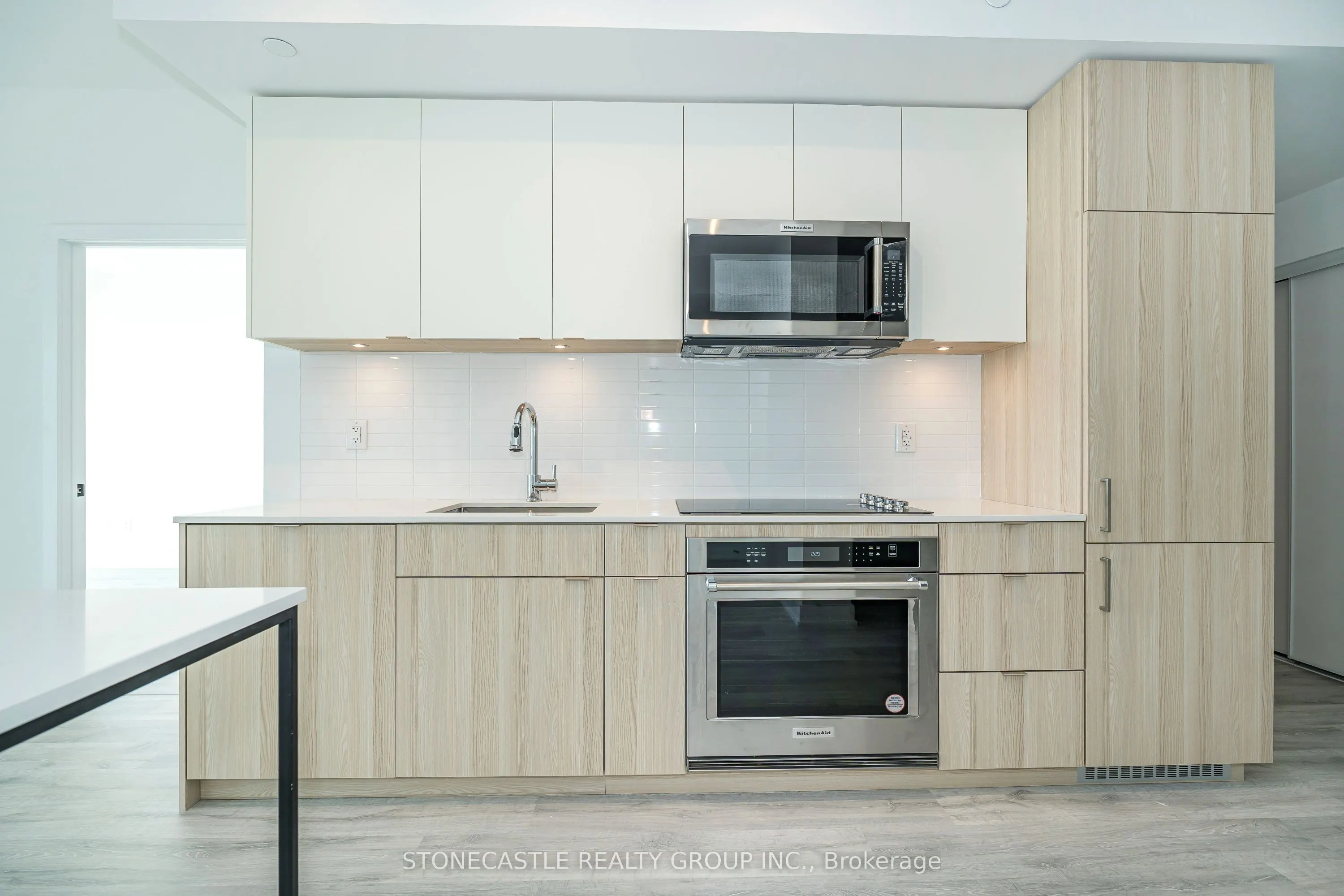 220 Missinnihe Way, #906