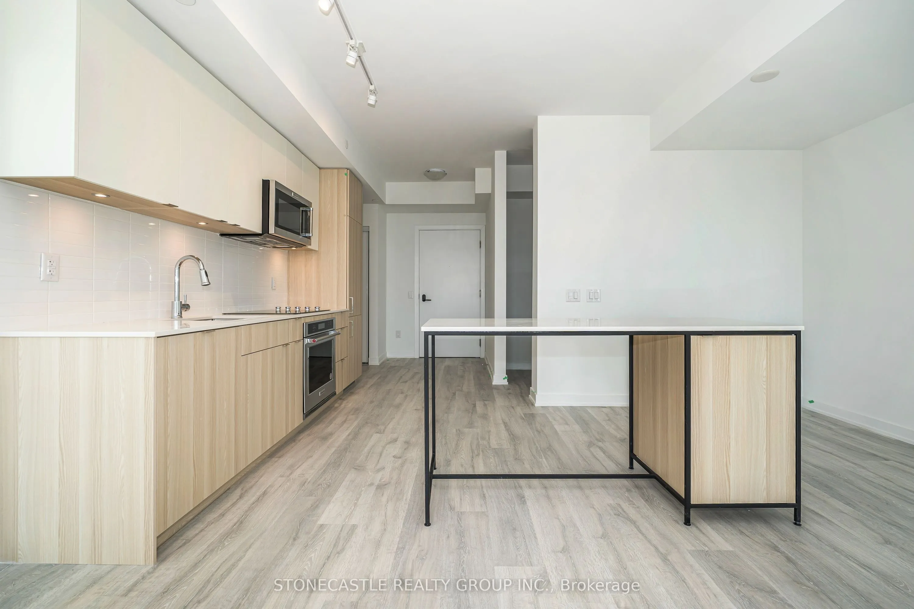 220 Missinnihe Way, #906