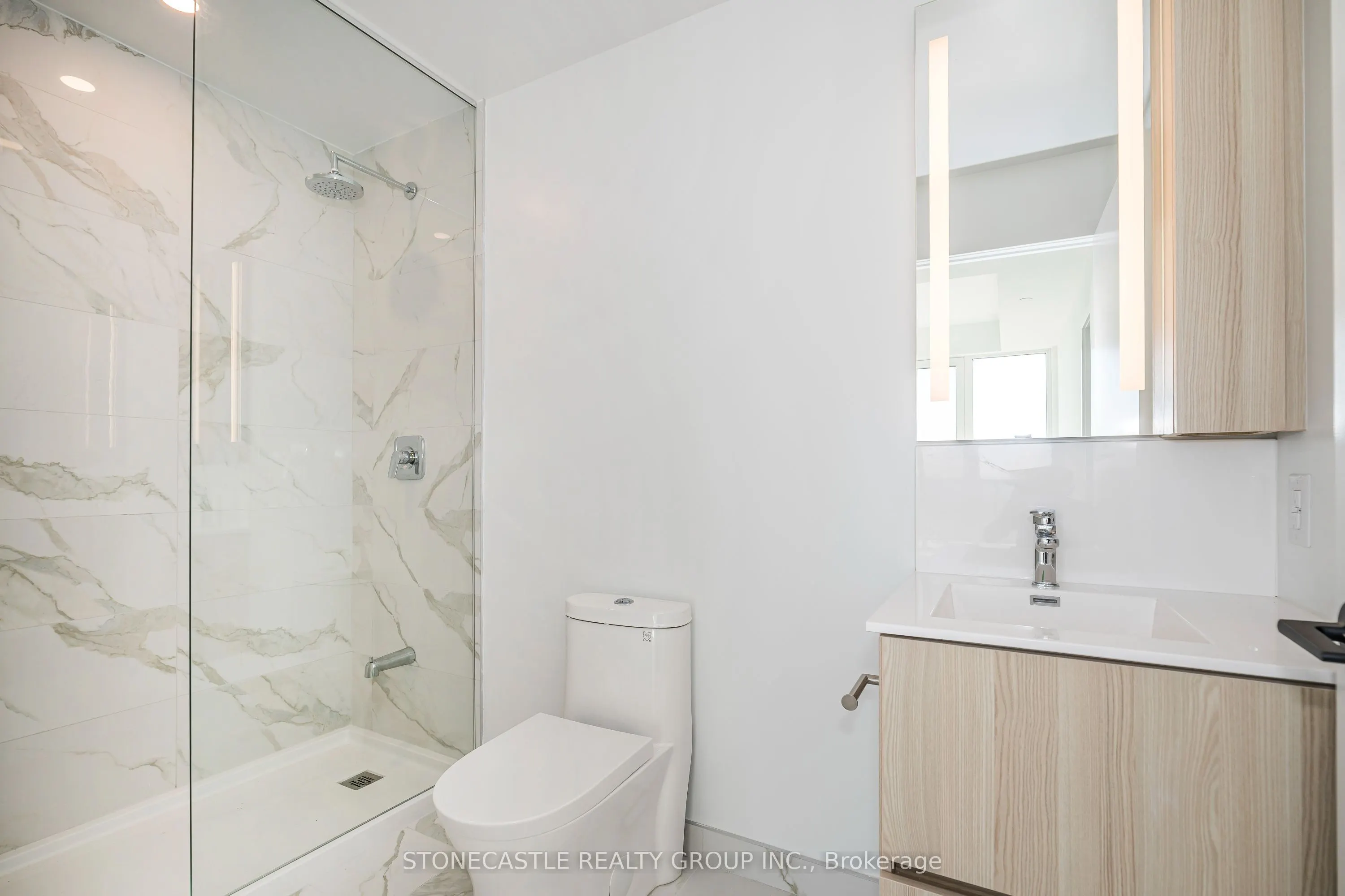 220 Missinnihe Way, #906