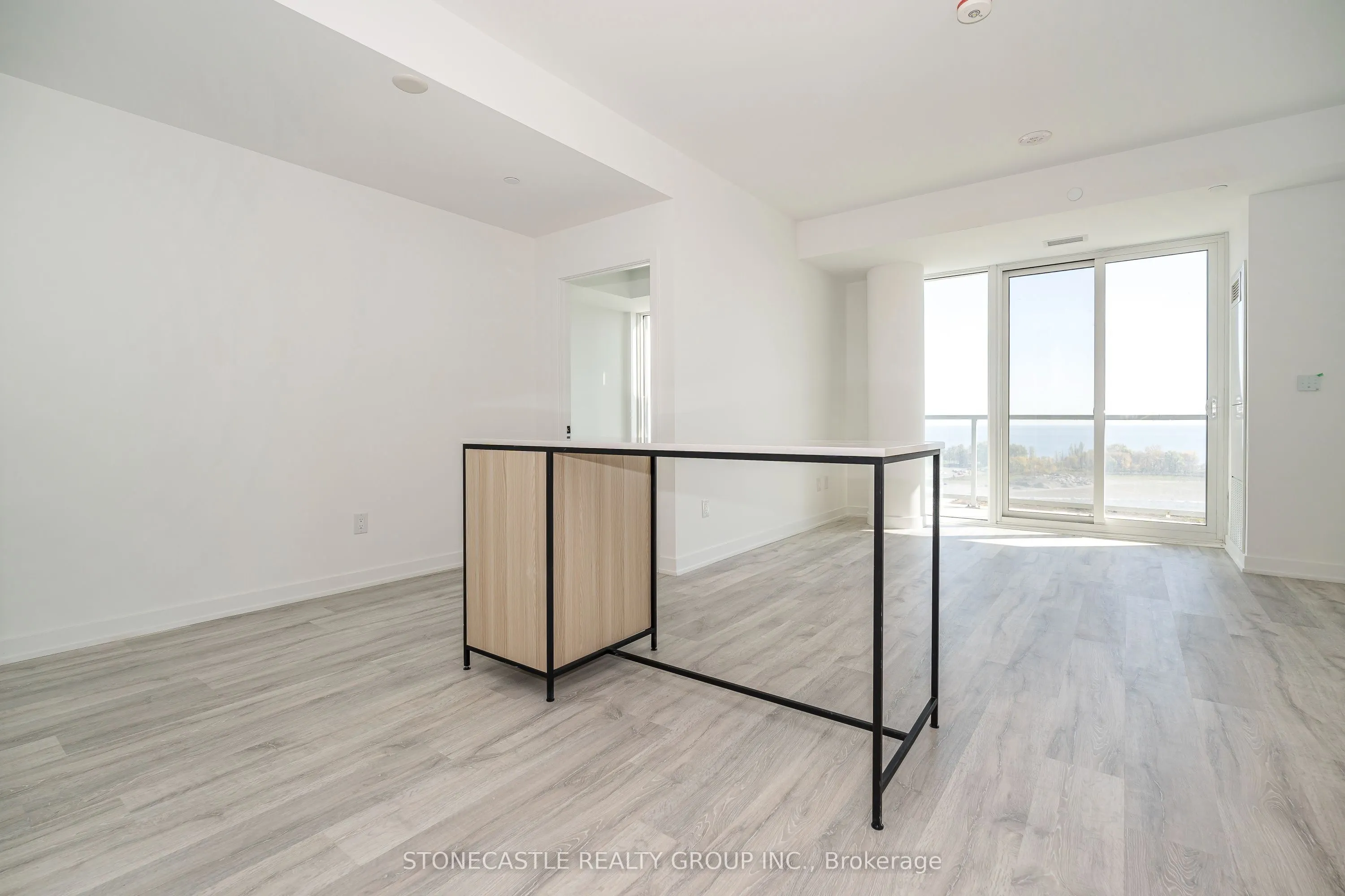 220 Missinnihe Way, #906