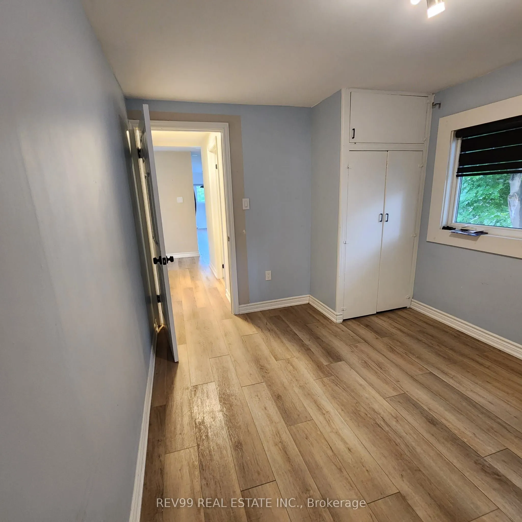 526 Guelph Street, #Upper
