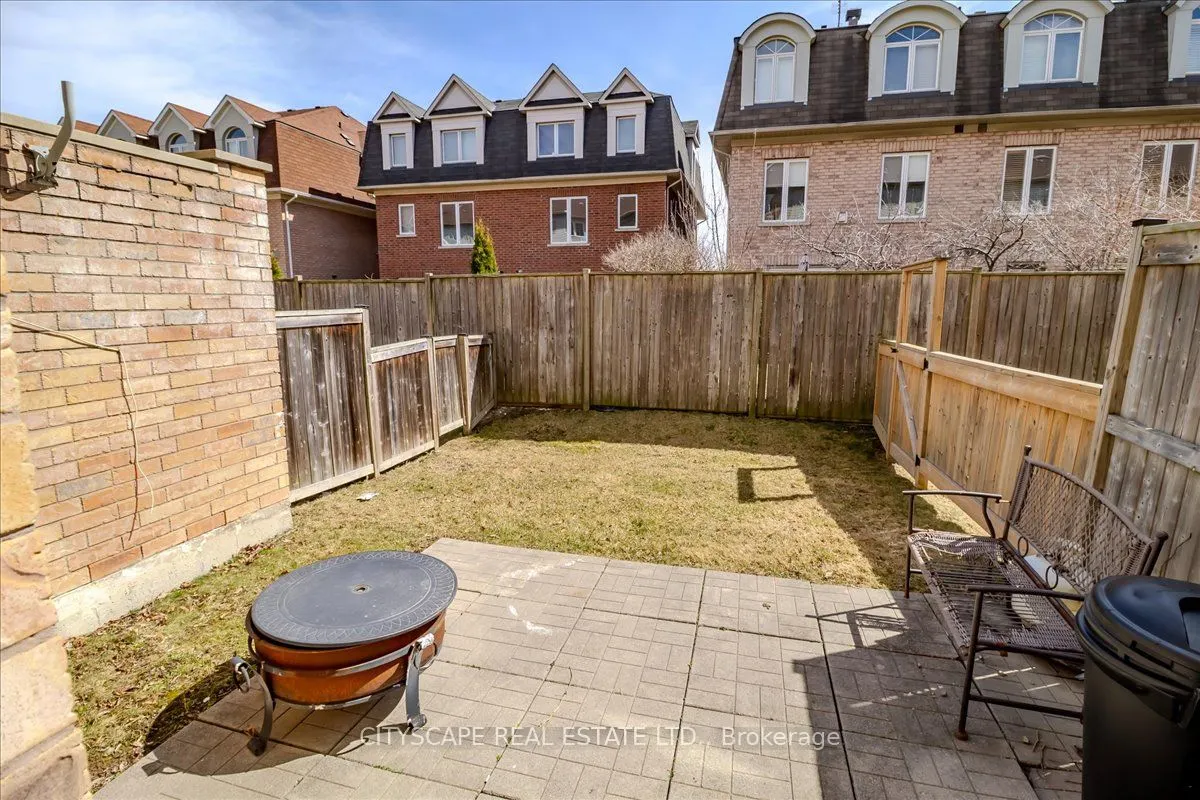 3950 Erin Centre Boulevard, #42