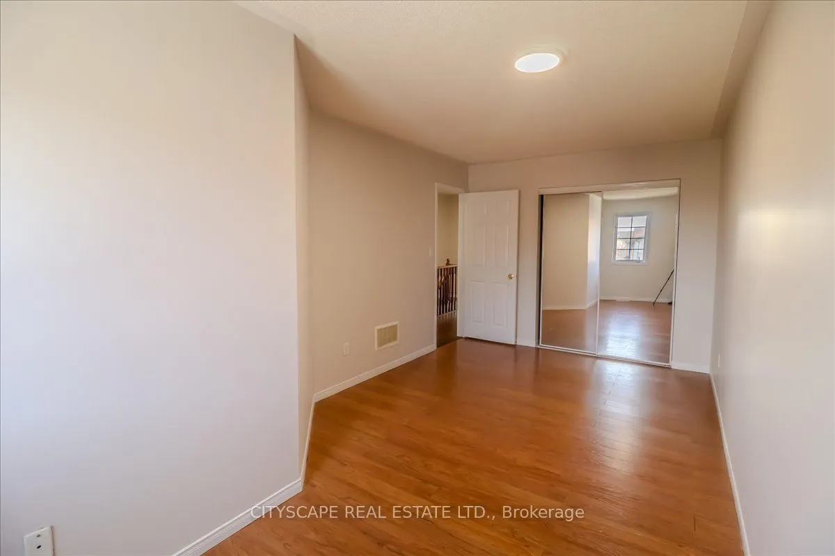 3950 Erin Centre Boulevard, #42