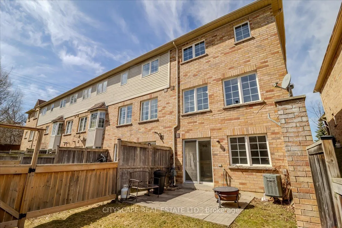 3950 Erin Centre Boulevard, #42