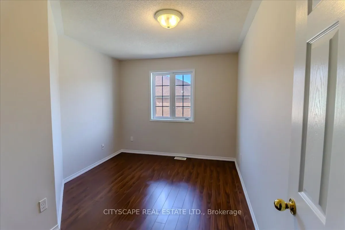 3950 Erin Centre Boulevard, #42