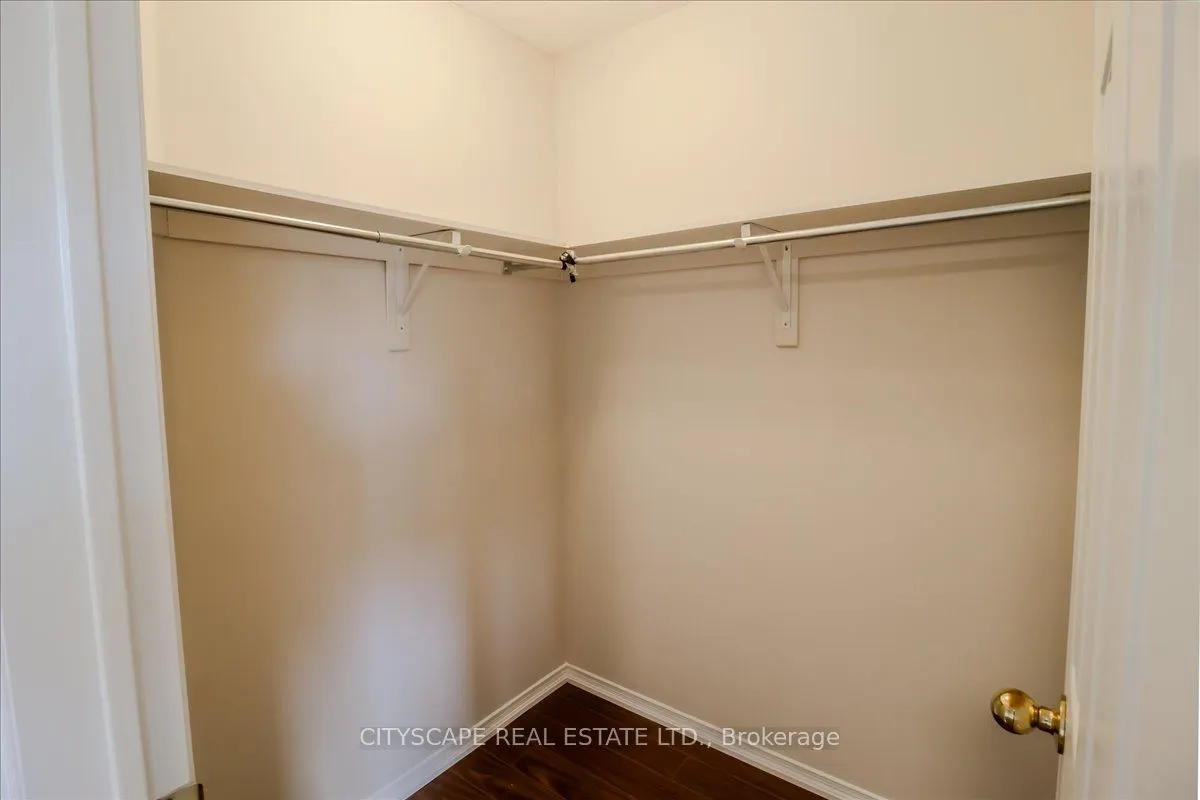 3950 Erin Centre Boulevard, #42