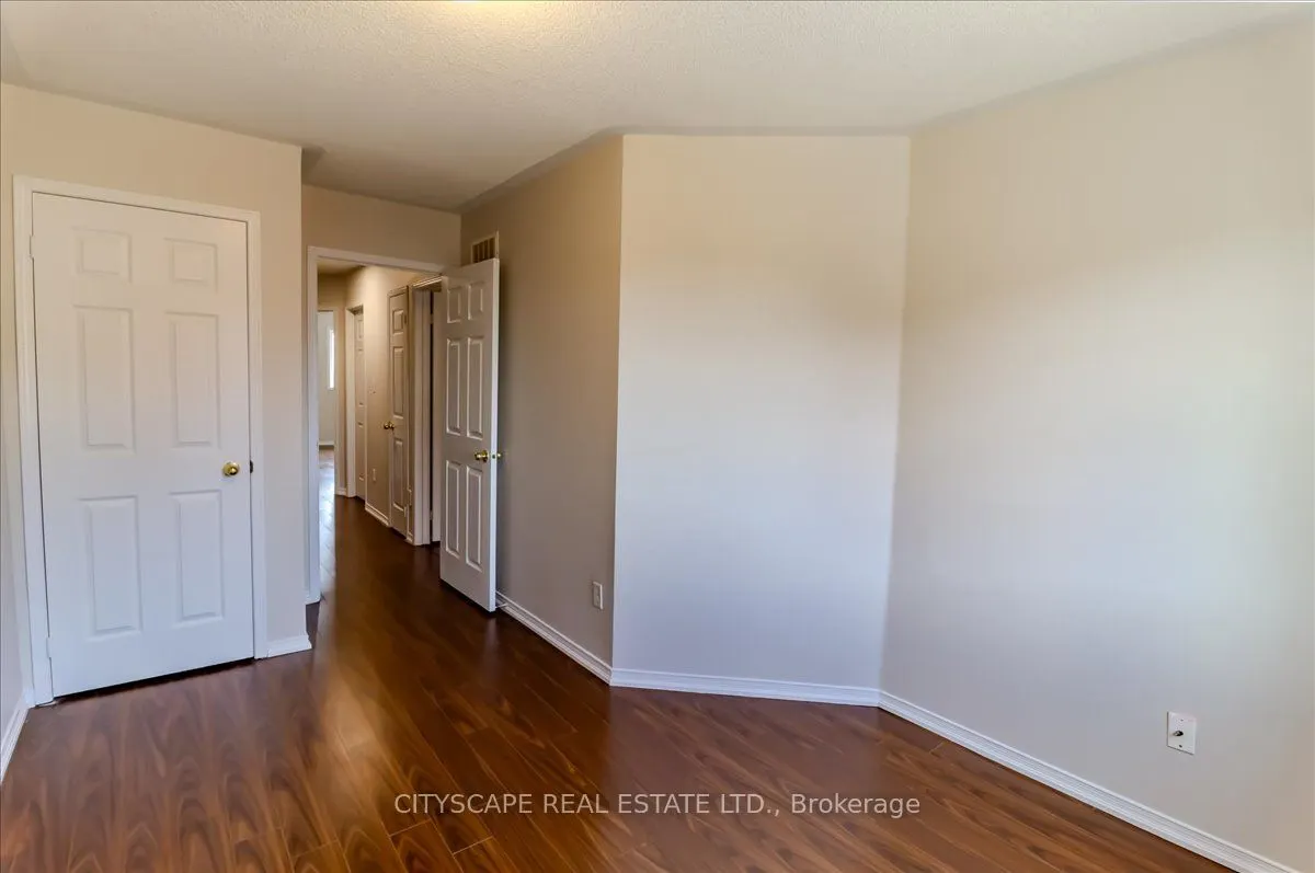 3950 Erin Centre Boulevard, #42