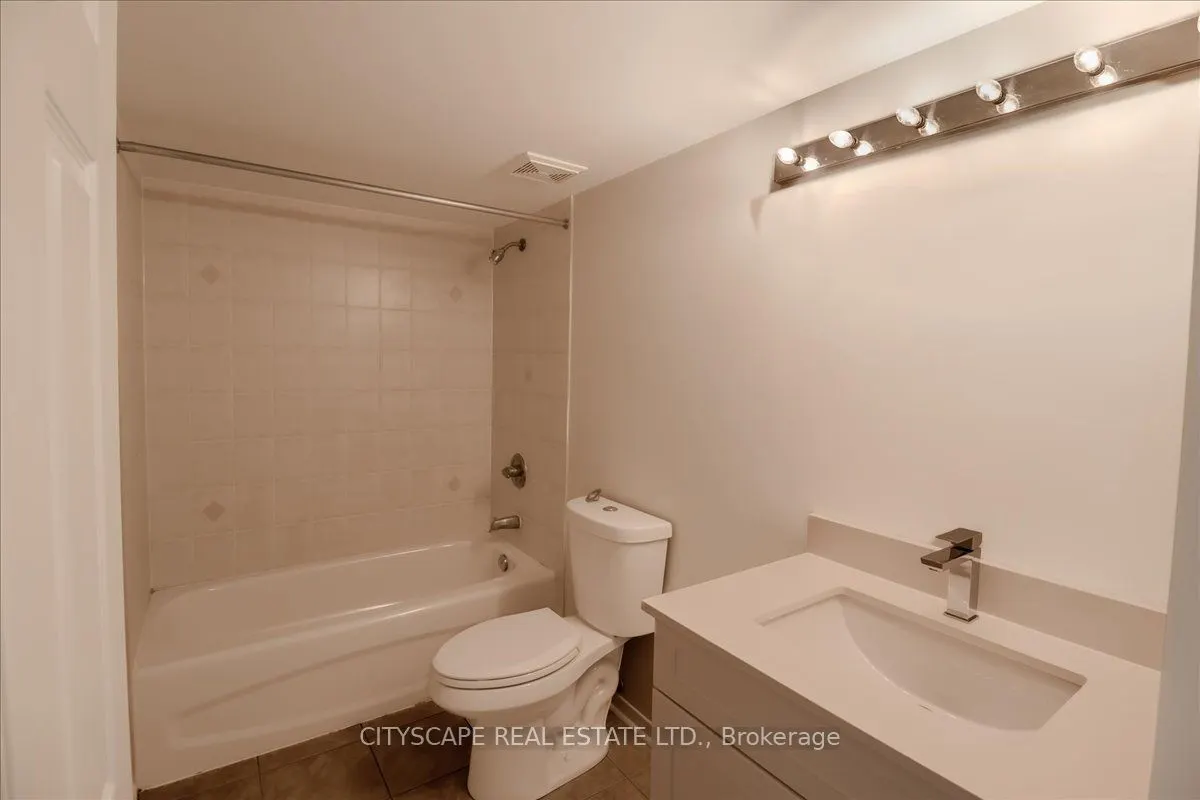 3950 Erin Centre Boulevard, #42