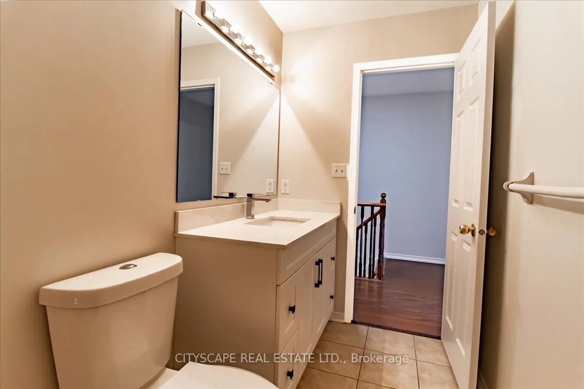 3950 Erin Centre Boulevard, #42
