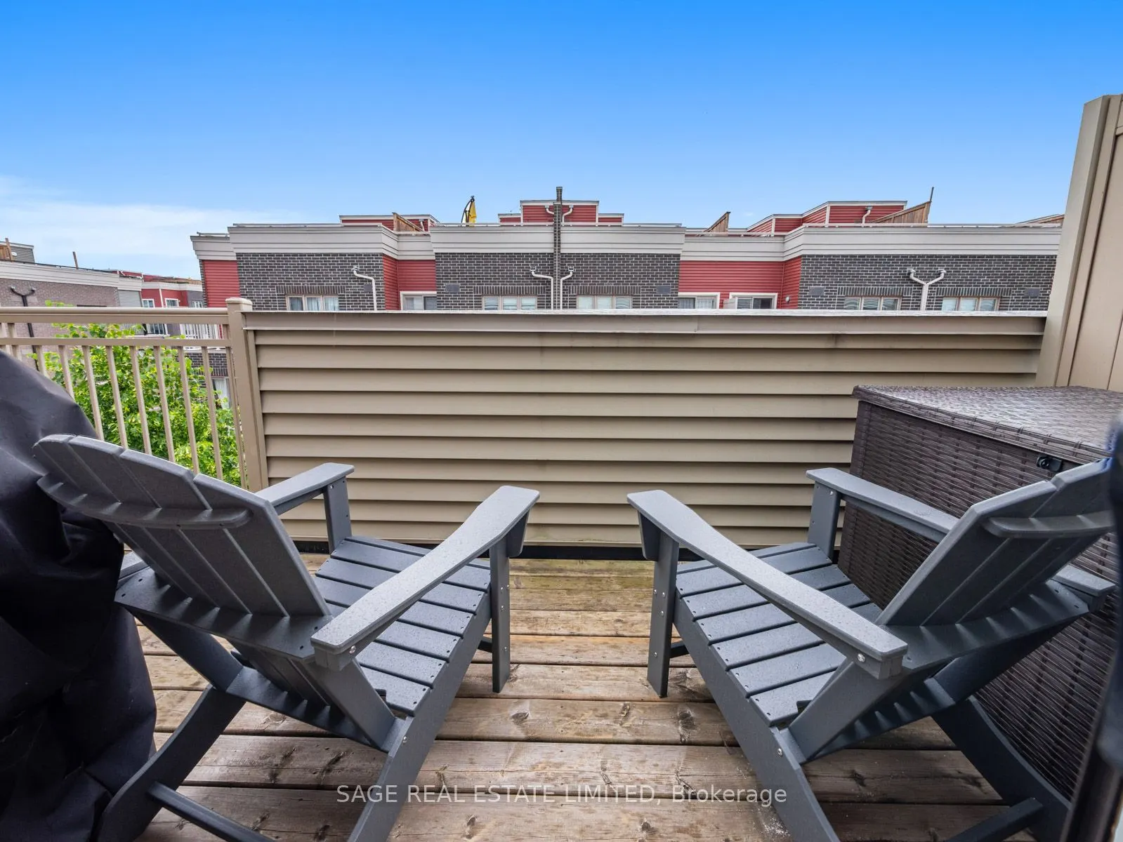 80 Eastwood Park Gardens, #4