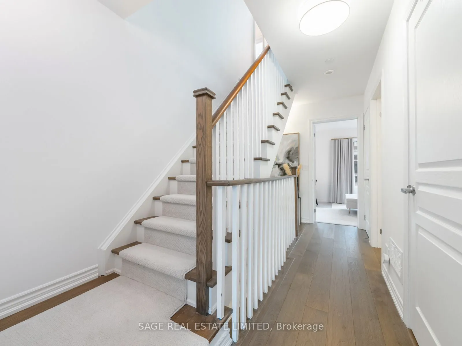 80 Eastwood Park Gardens, #4