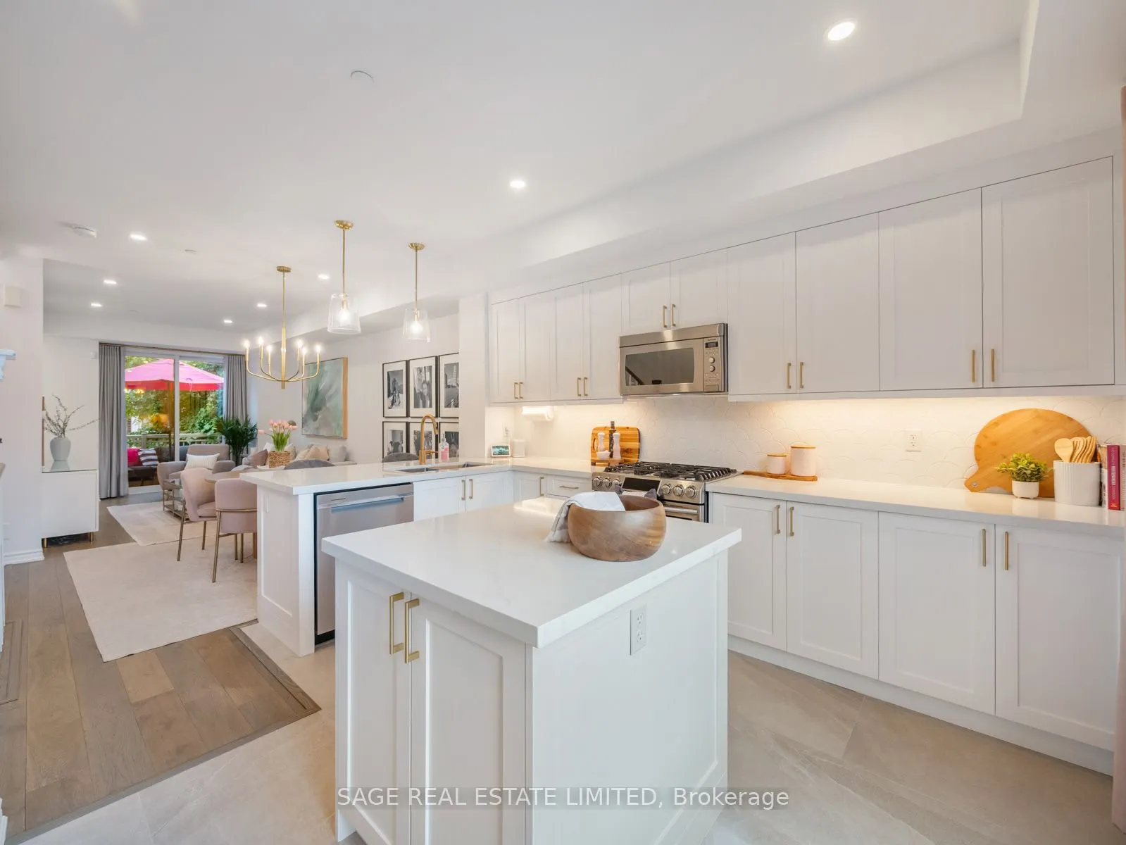 80 Eastwood Park Gardens, #4