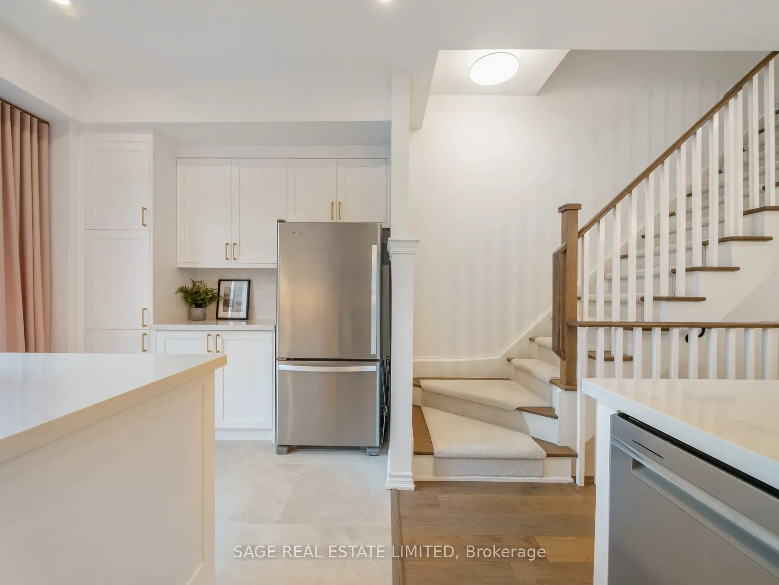 80 Eastwood Park Gardens, #4