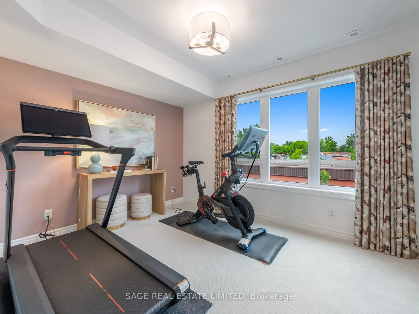 80 Eastwood Park Gardens, #4