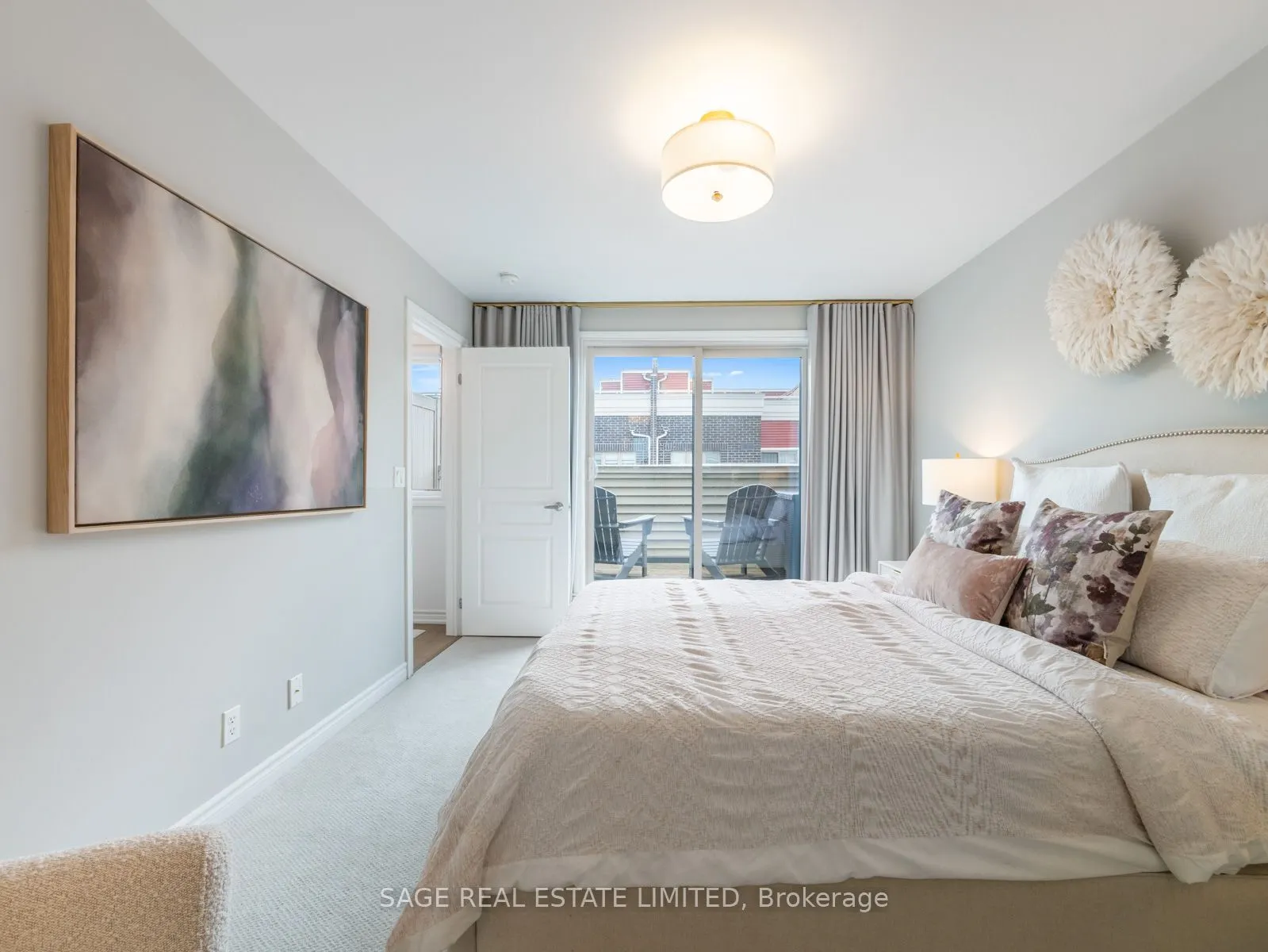 80 Eastwood Park Gardens, #4