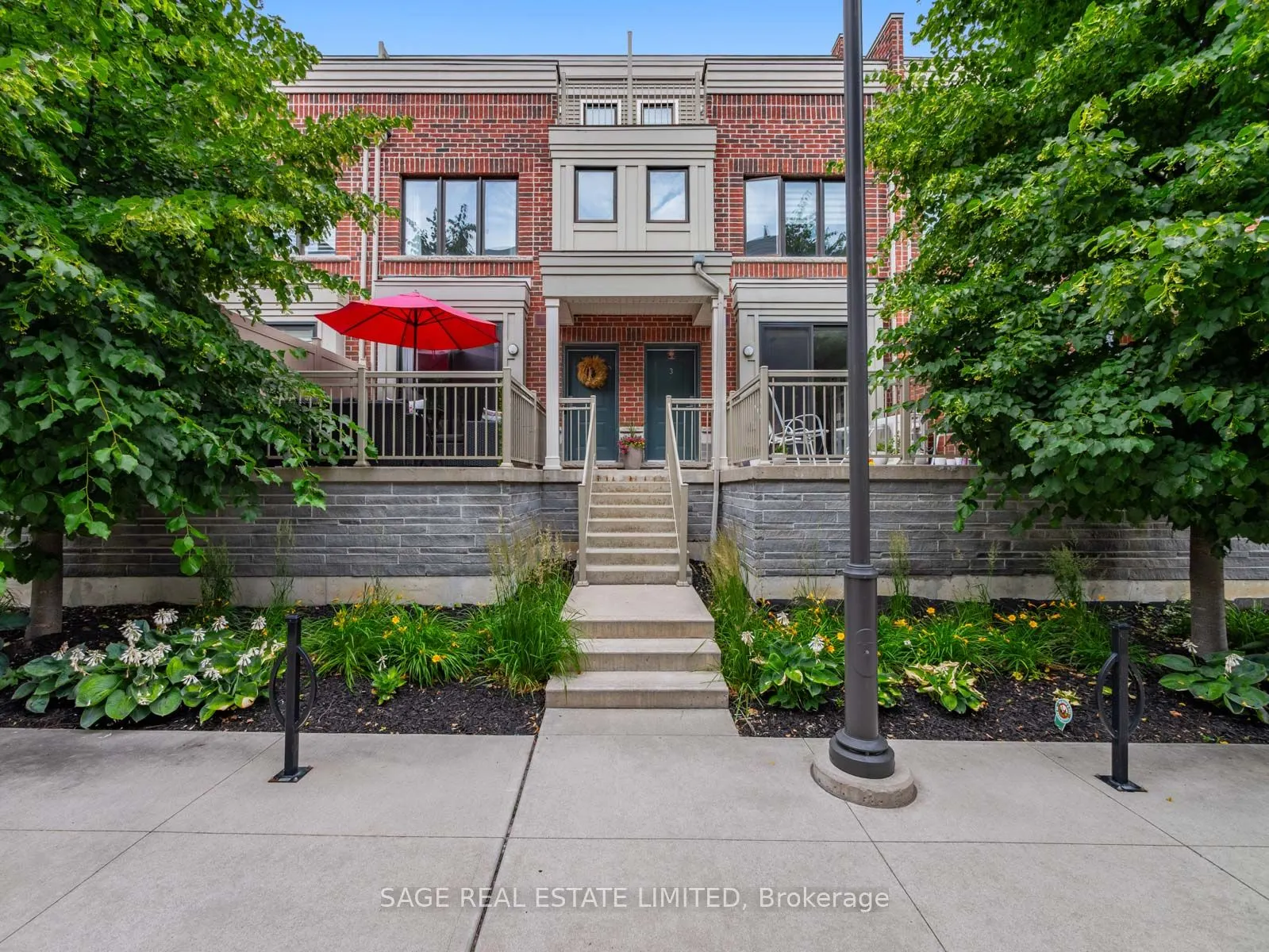 80 Eastwood Park Gardens, #4