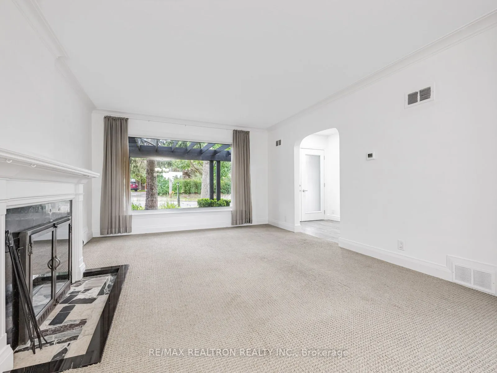 252 Ellis Avenue