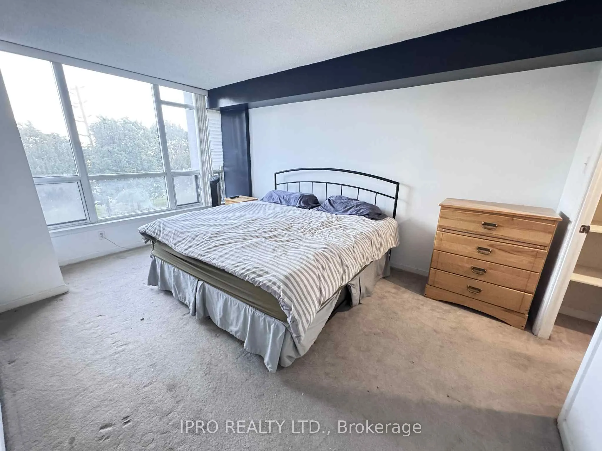 12 Laurelcrest Street, #311