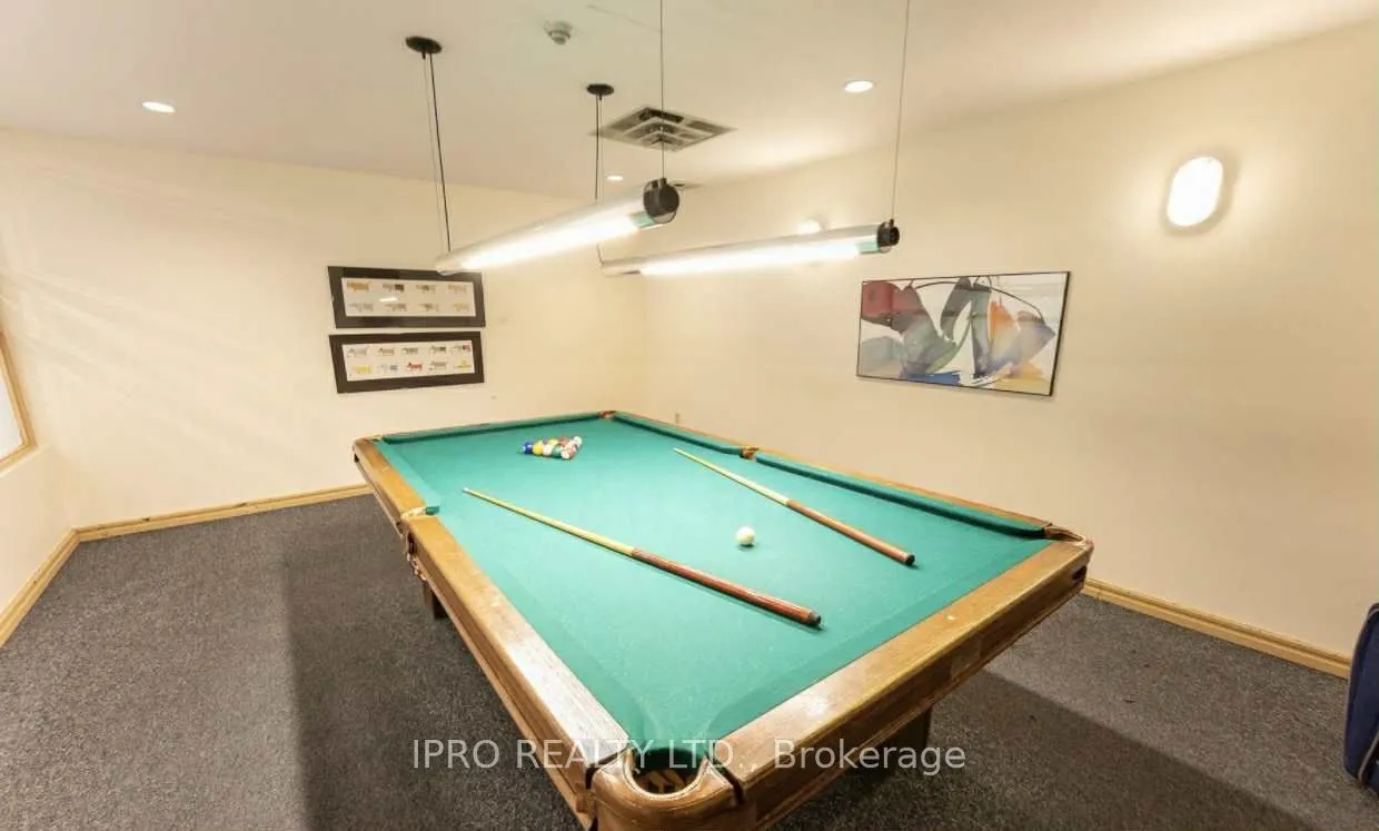 12 Laurelcrest Street, #311