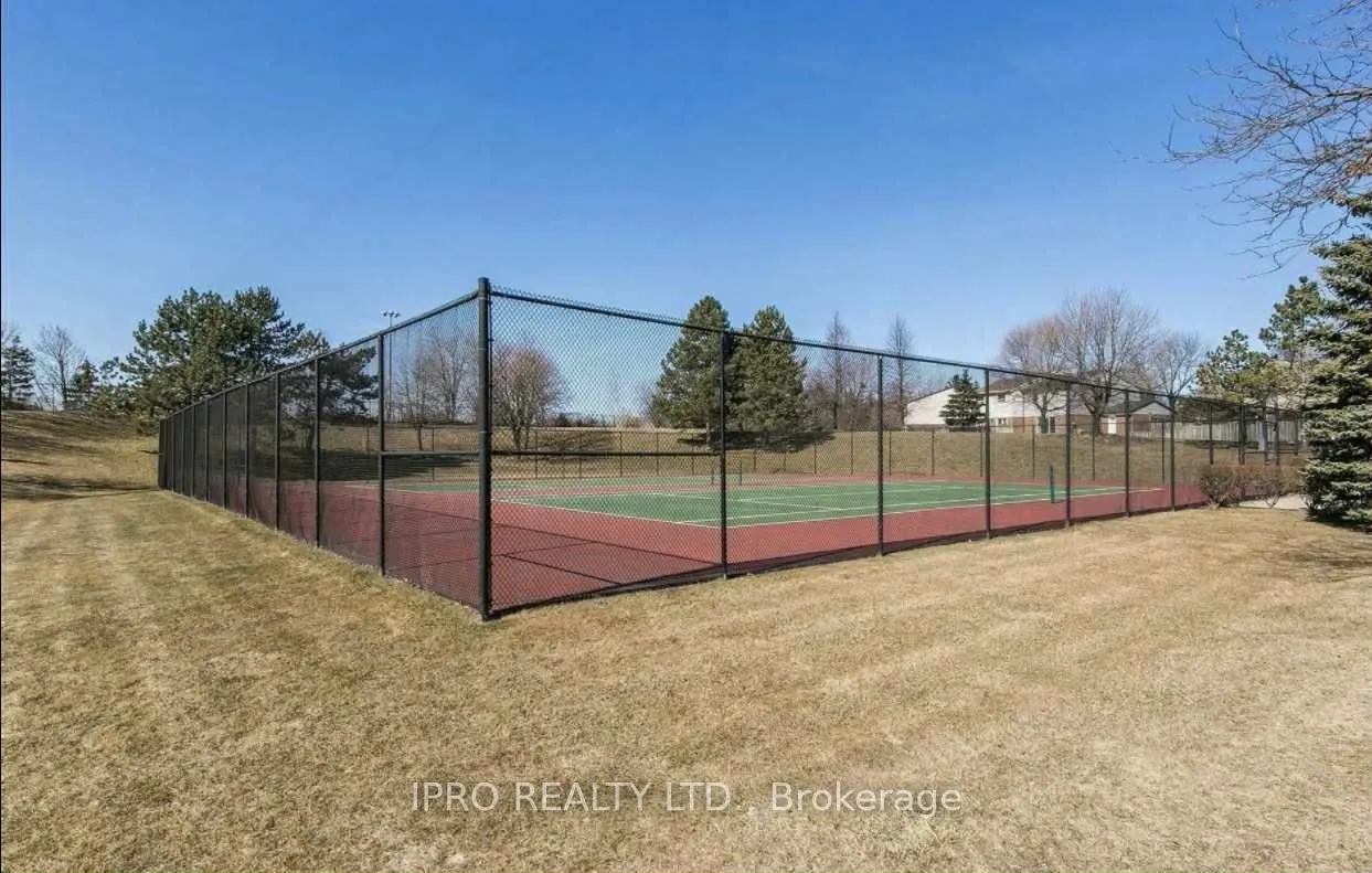 12 Laurelcrest Street, #311