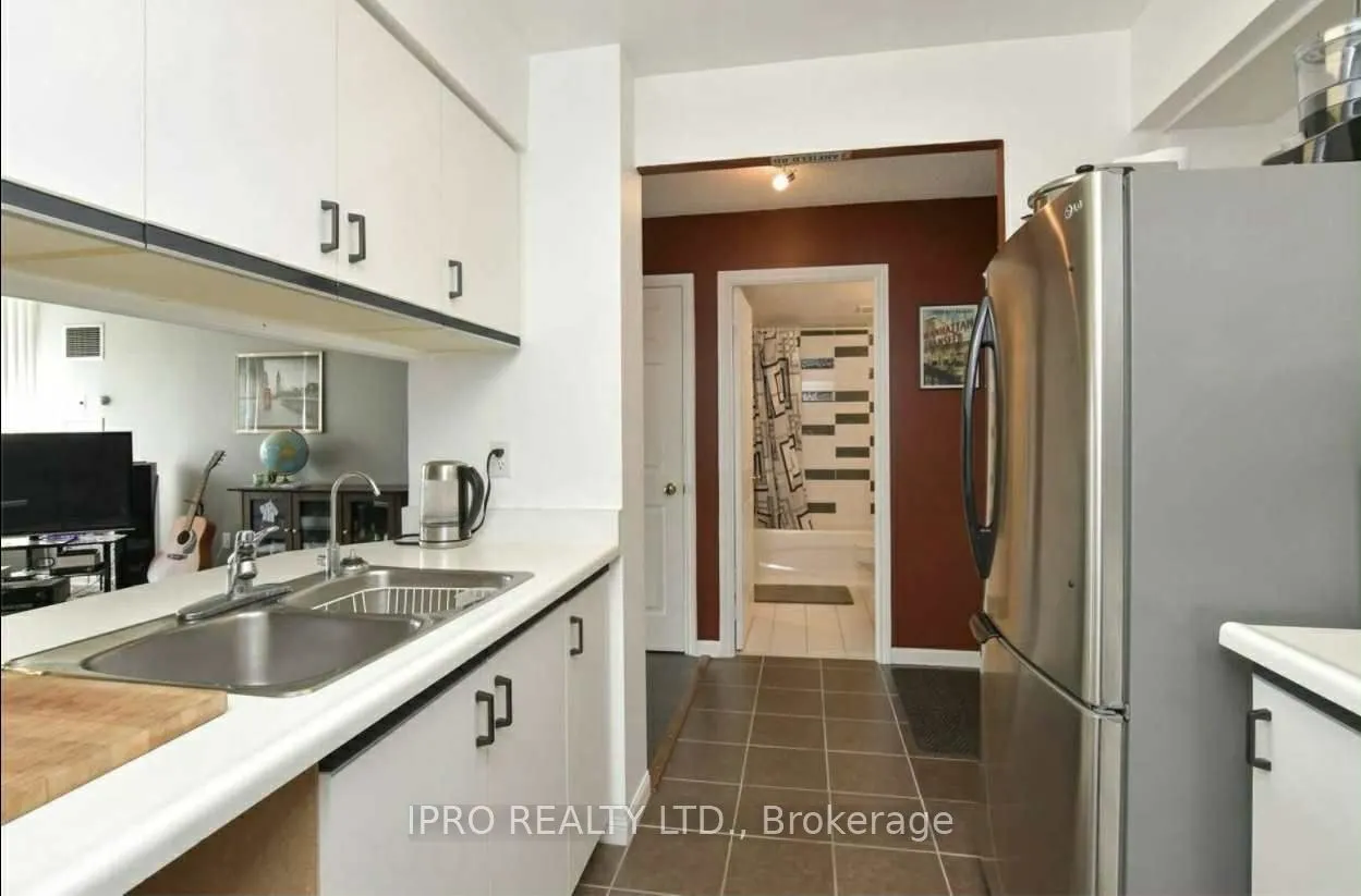 12 Laurelcrest Street, #311
