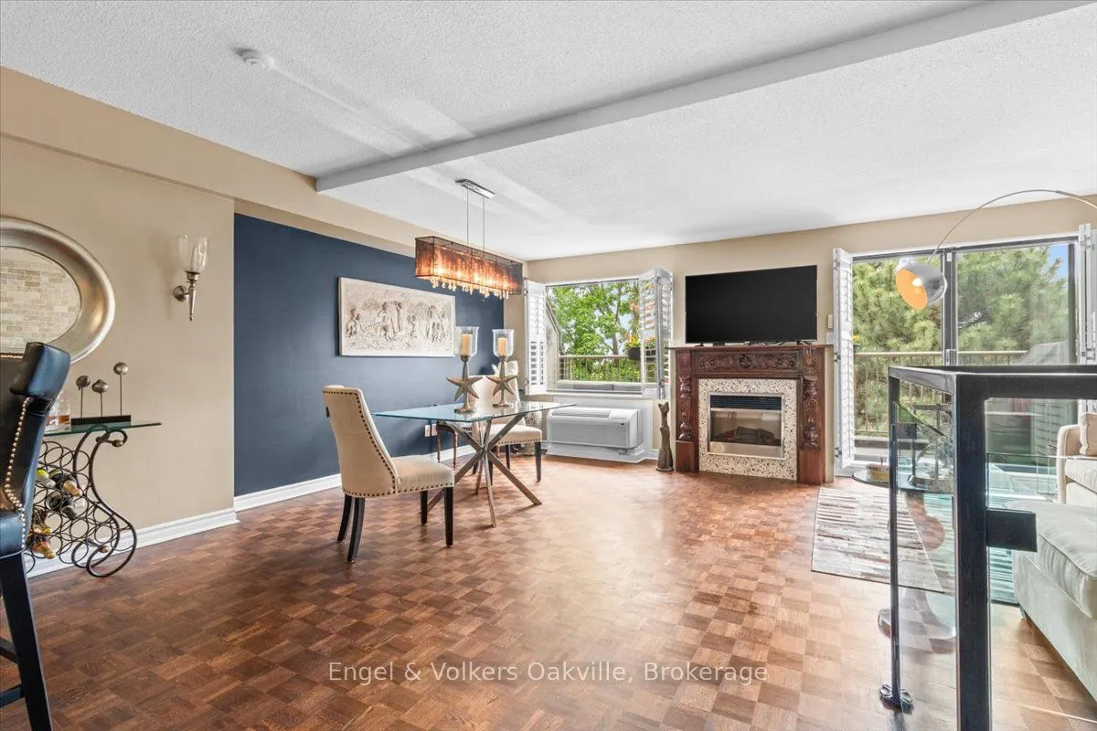 1000 Cedarglen Gate, #402