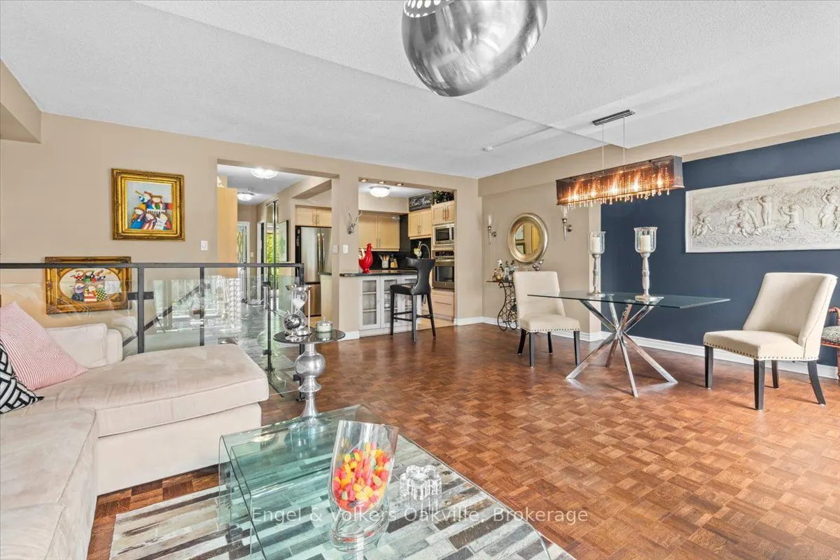 1000 Cedarglen Gate, #402