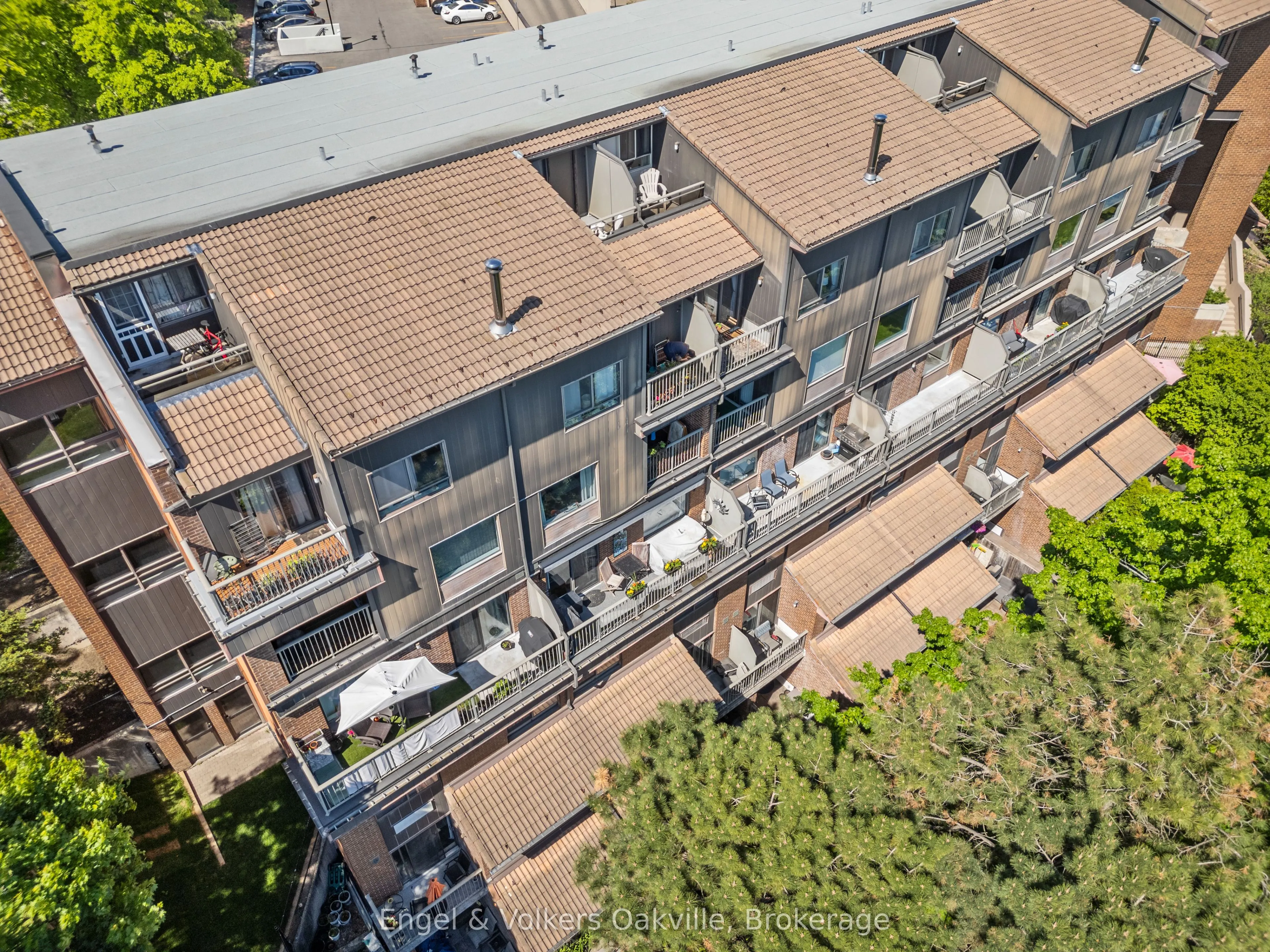 1000 Cedarglen Gate, #402