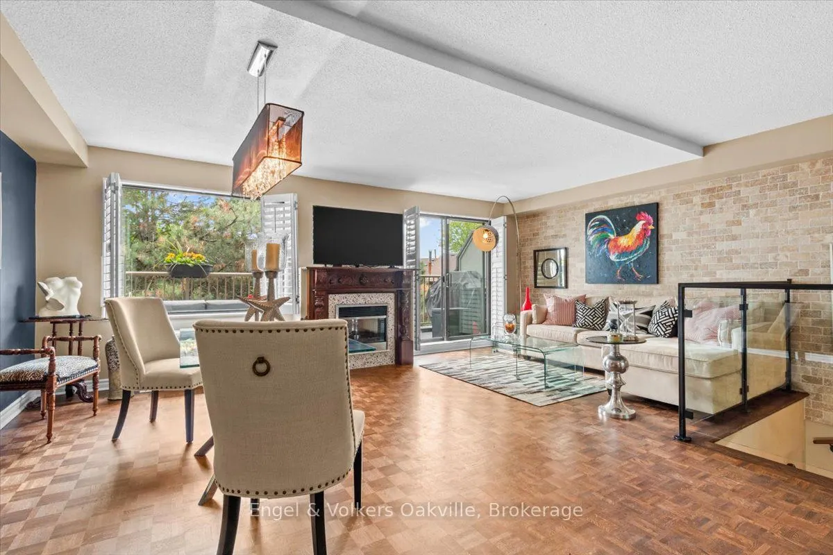 1000 Cedarglen Gate, #402
