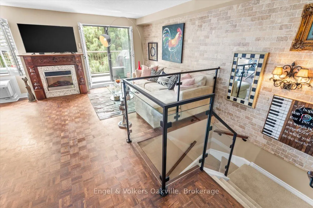 1000 Cedarglen Gate, #402