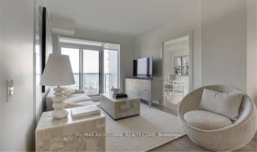 125 Bronte Road, #A01203