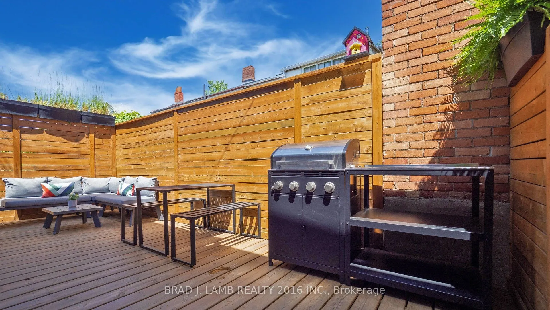 4 Manchester Avenue