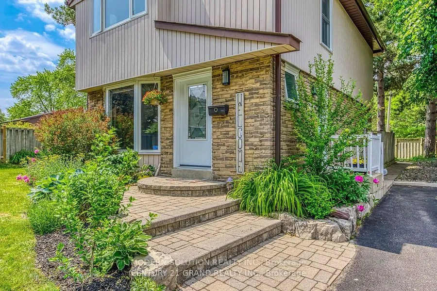 59 Kenninghall Boulevard, #33