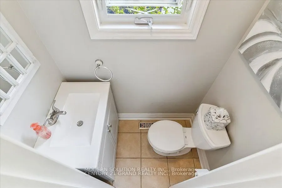 59 Kenninghall Boulevard, #33