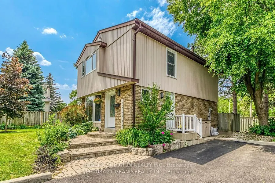 59 Kenninghall Boulevard, #33
