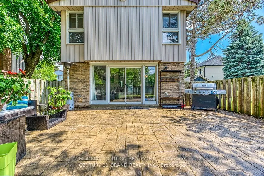 59 Kenninghall Boulevard, #33