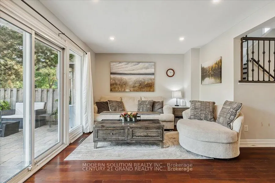 59 Kenninghall Boulevard, #33
