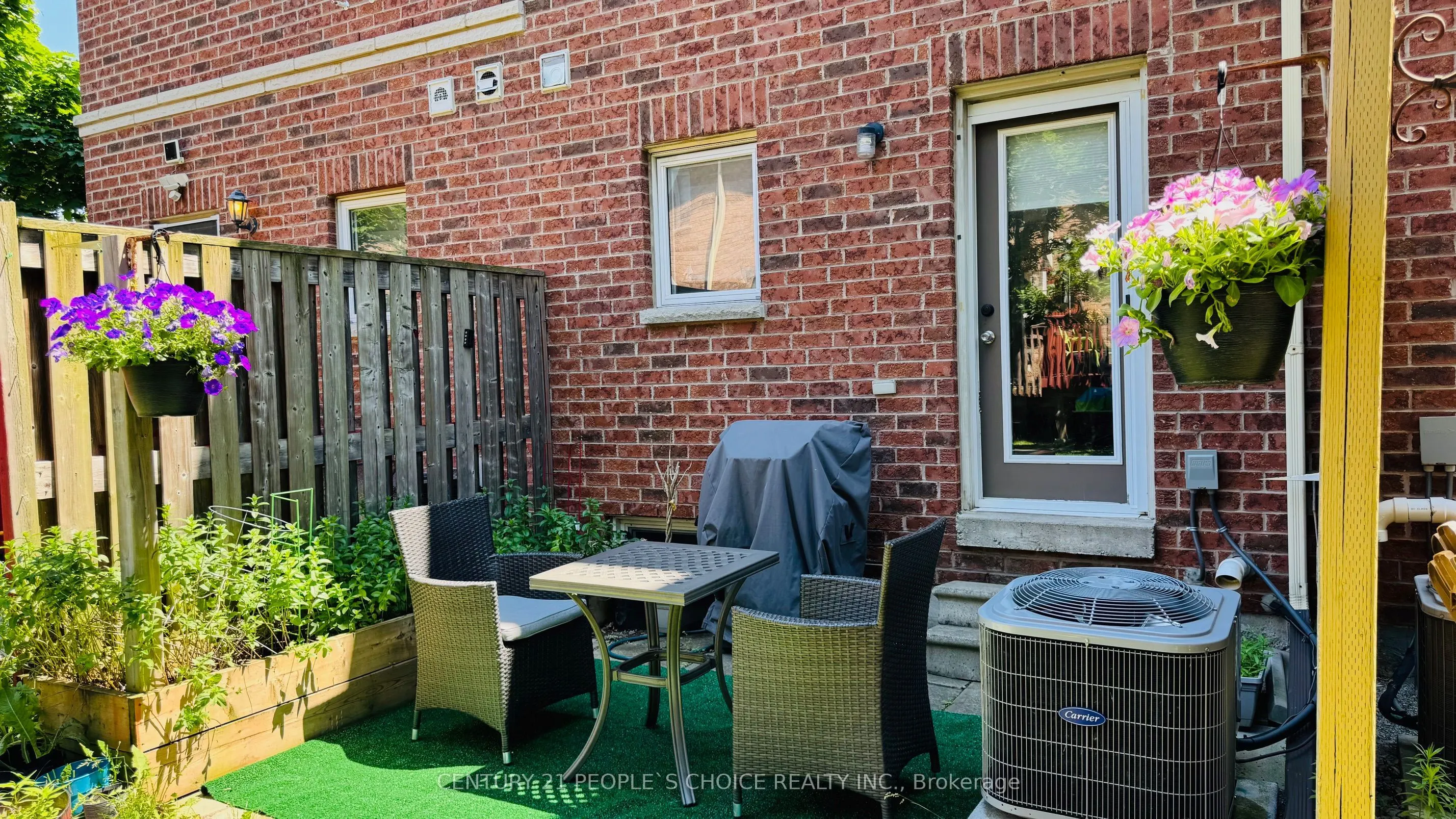 435 Hensall Circle, #29