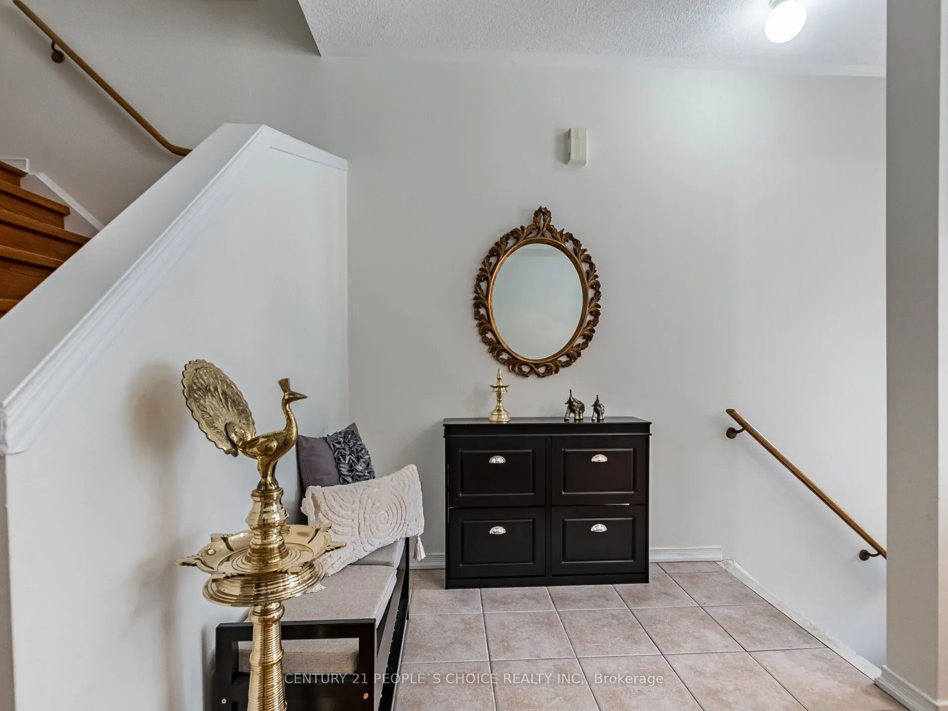 435 Hensall Circle, #29