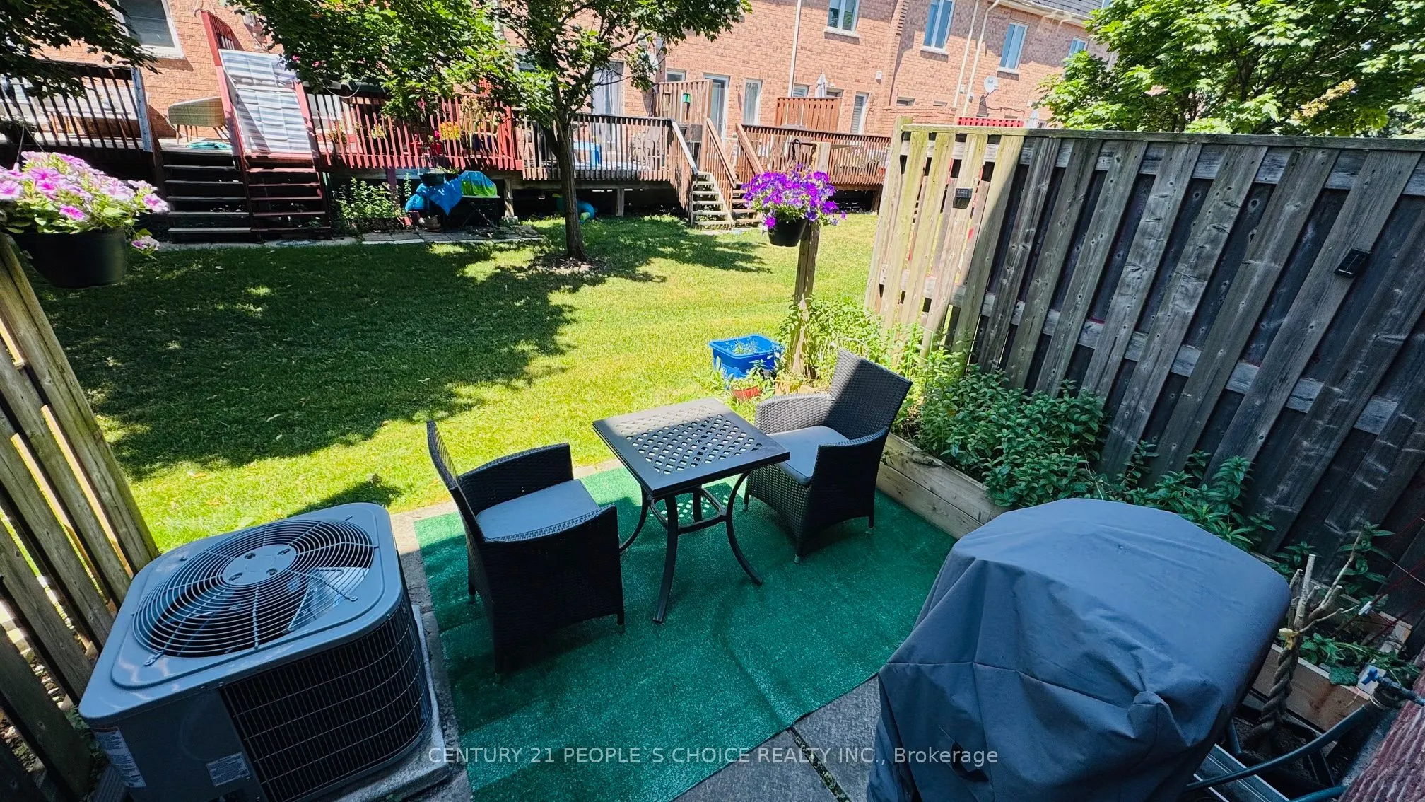 435 Hensall Circle, #29