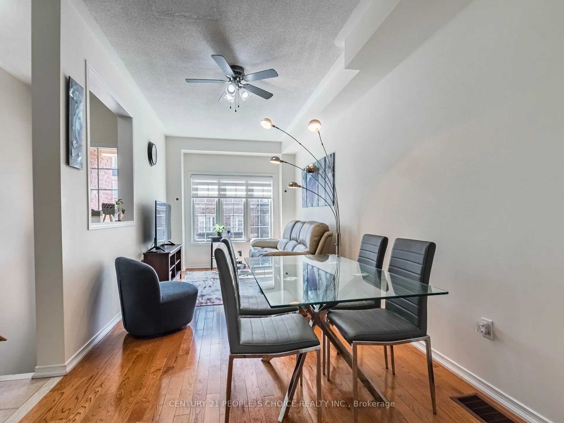 435 Hensall Circle, #29