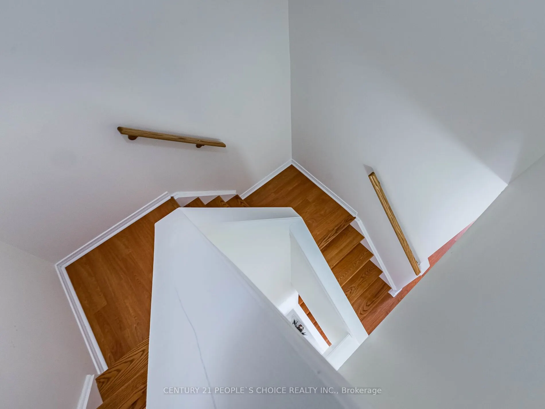 435 Hensall Circle, #29