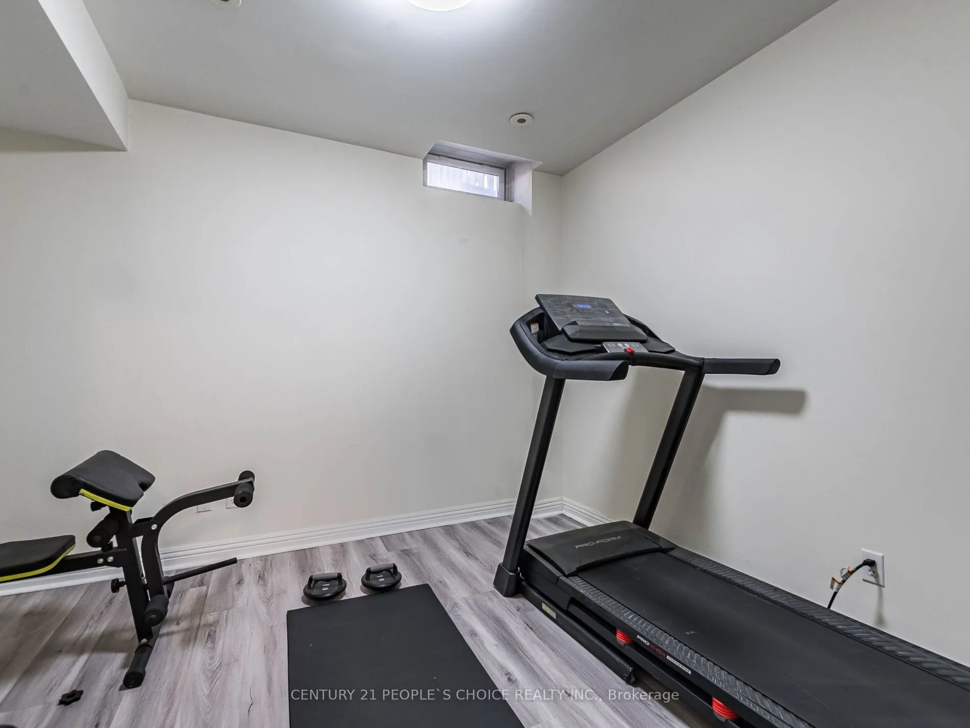 435 Hensall Circle, #29