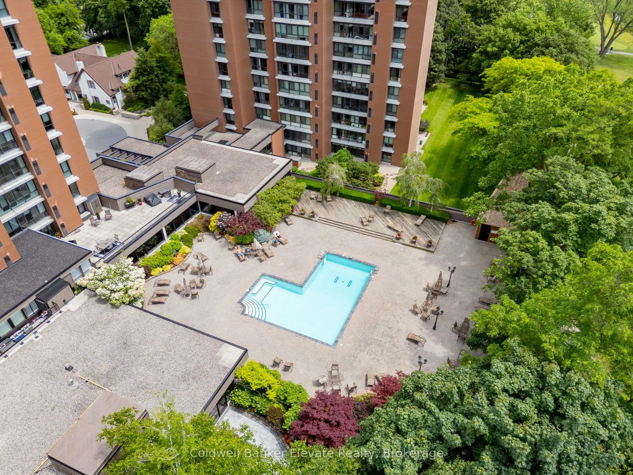 1400 Dixie Road, #807