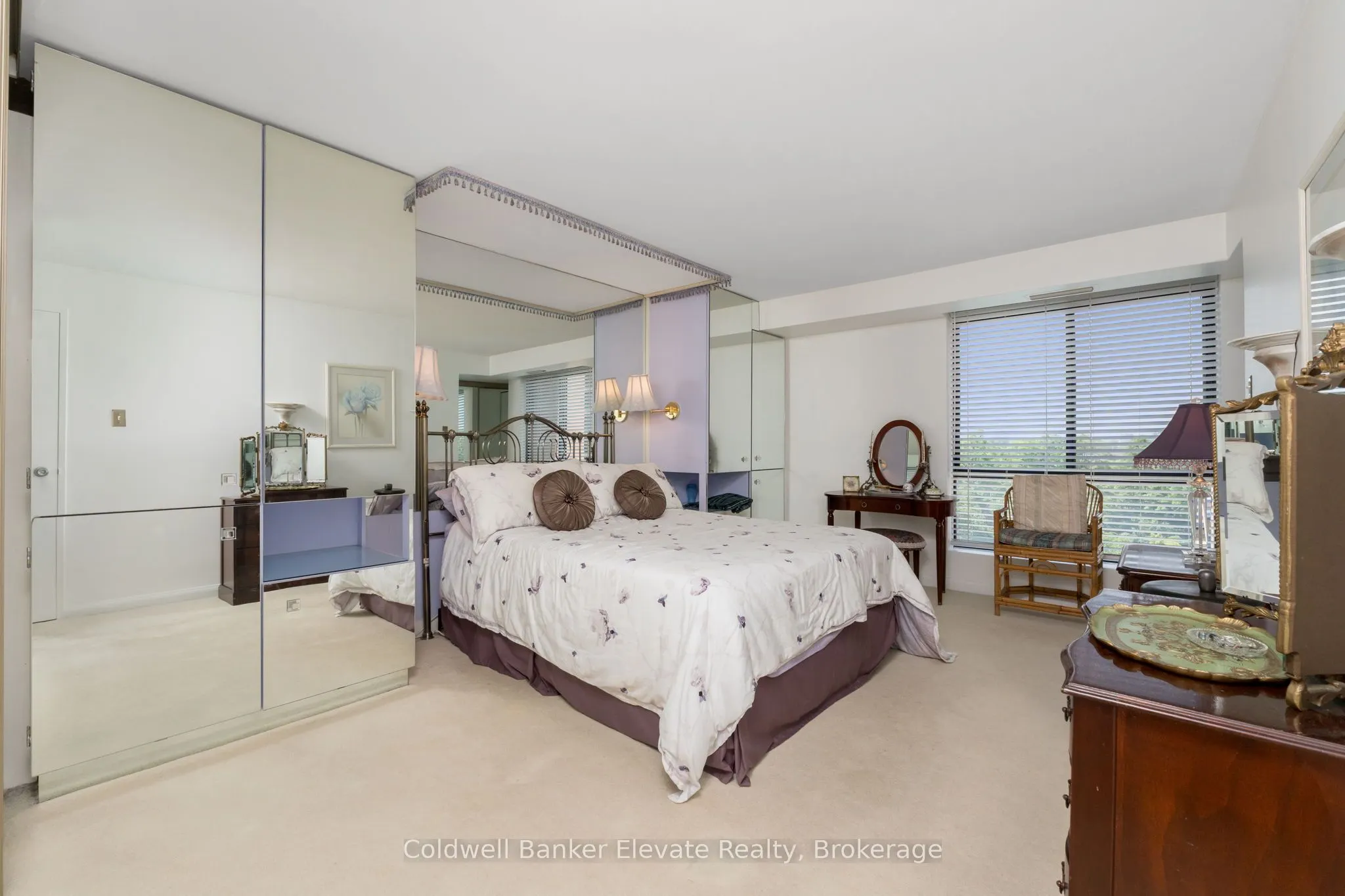 1400 Dixie Road, #807