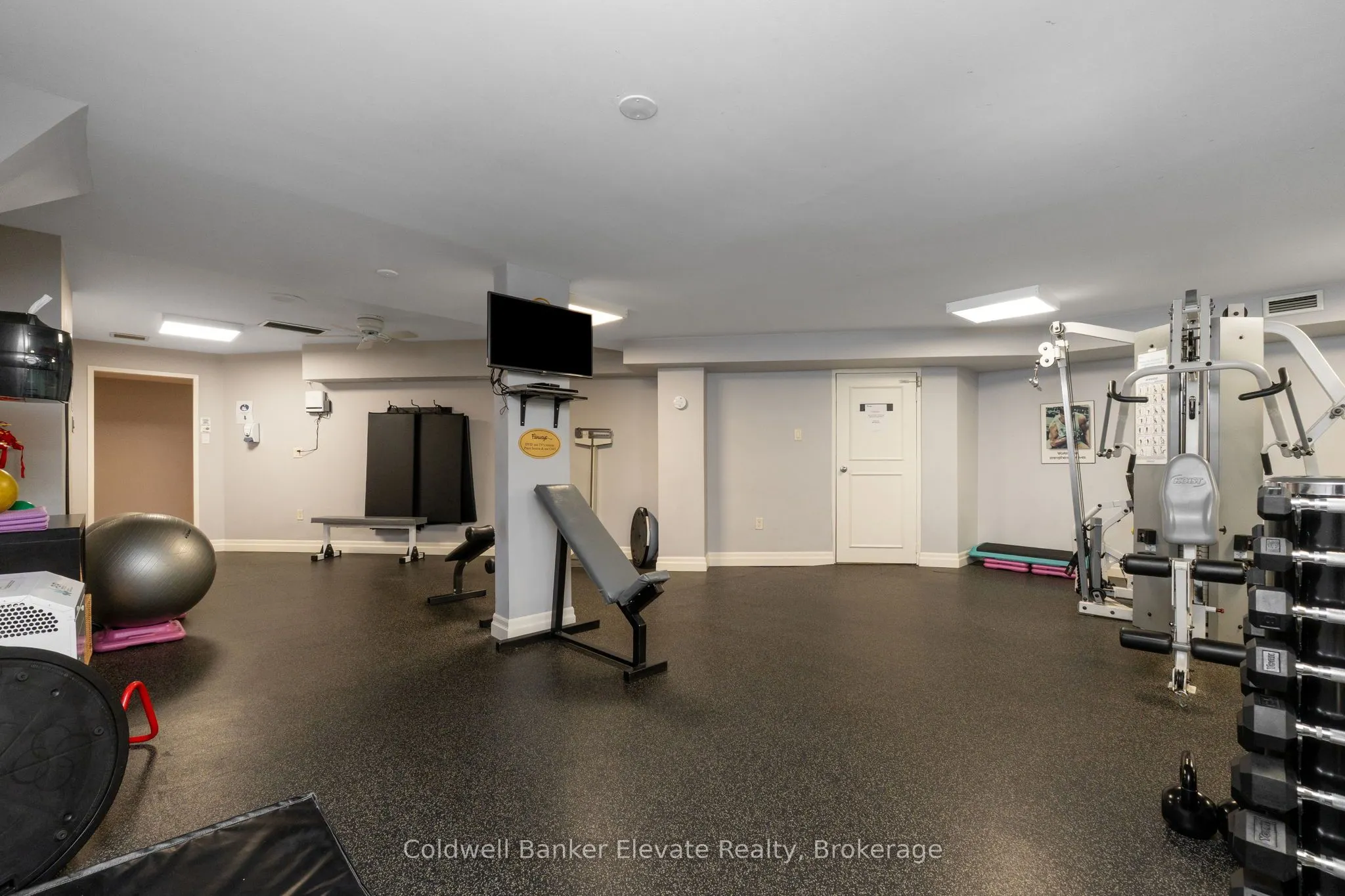 1400 Dixie Road, #807