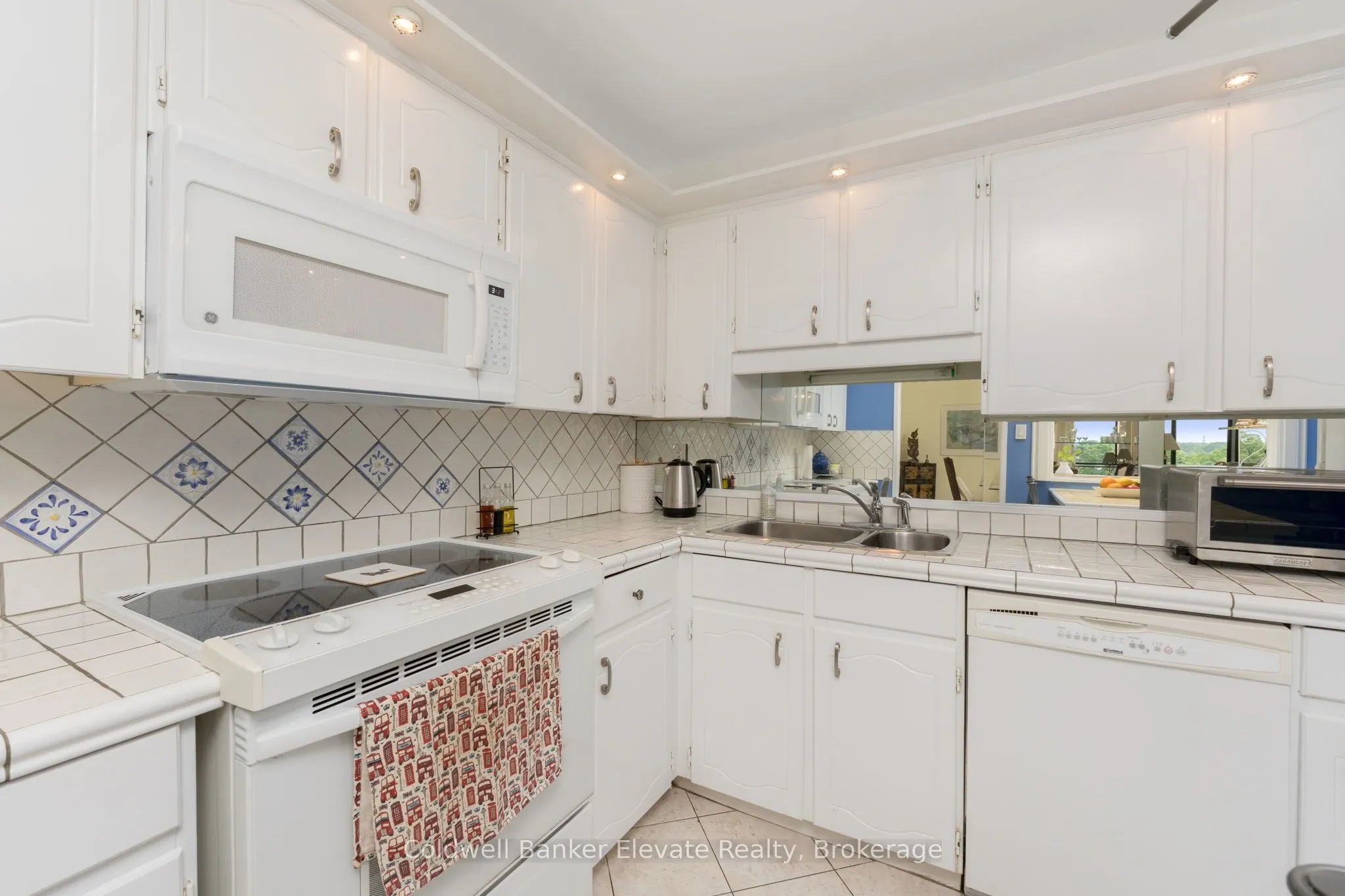 1400 Dixie Road, #807