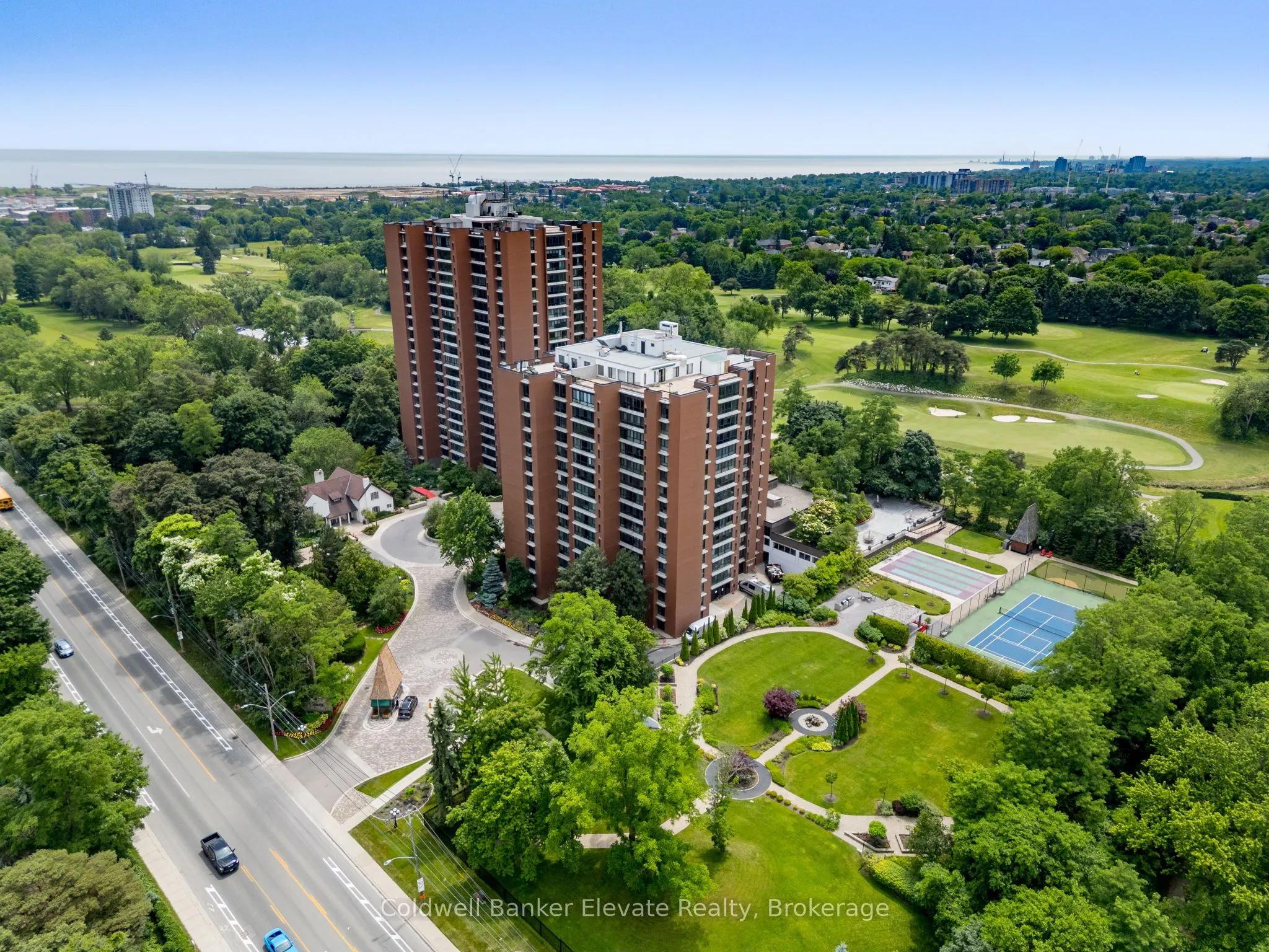 1400 Dixie Road, #807