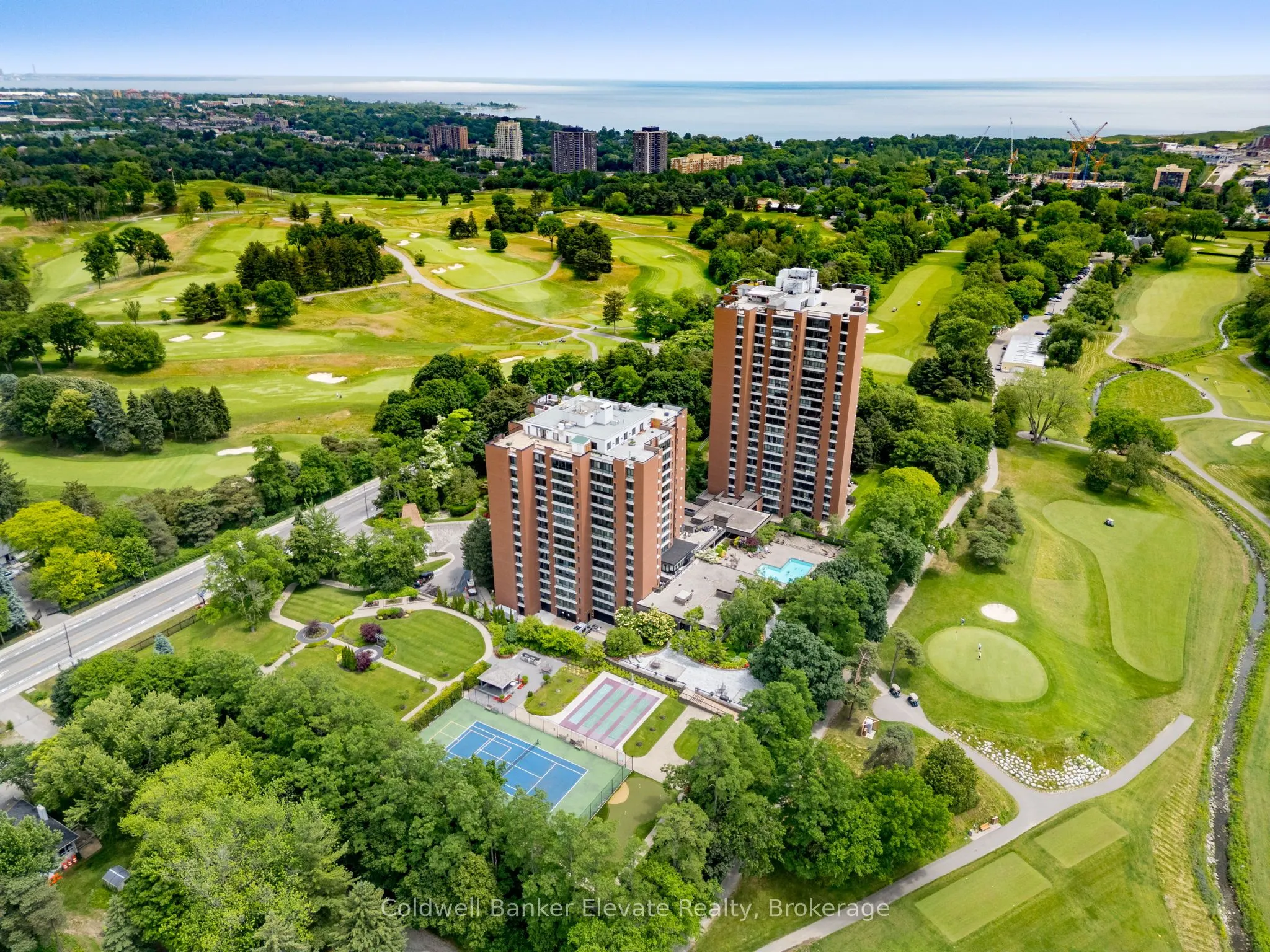 1400 Dixie Road, #807